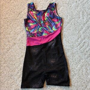 Like new girls leotard with shorts sz XL